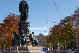  Maxmonument auch Max-II-Denkmal genannt