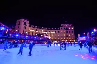20210223_Silvester-Tipps_ganzer_Tag Eislaufen beim Eiszauber am Stachus