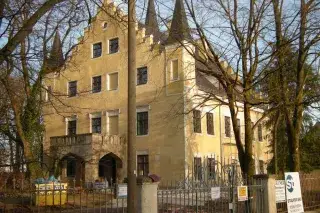 Schloss Freiham von außen Schloss Freiham von außen