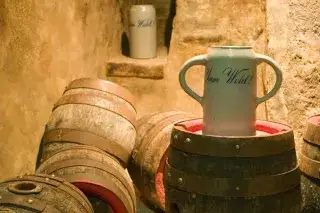 Ein Steinkrug im Bier- und Oktoberfestmuseum Ein Steinkrug im Bier- und Oktoberfestmuseum