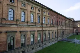 Die Alte Pinakothek im Kunstareal Die Alte Pinakothek im Kunstareal