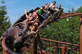 Eine Achterbahn im Freizeitpark Ruhpolding