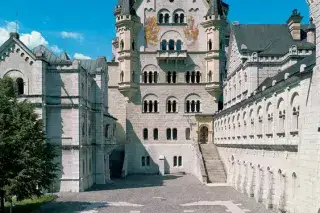 Oberer Hof im Schloss Neuschwanstein Oberer Hof im Schloss Neuschwanstein