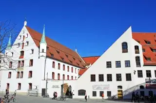 Münchner Stadtmuseum von außen Münchner Stadtmuseum von außen