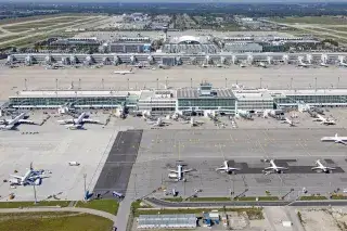 Flughafen München von oben Flughafen München von oben