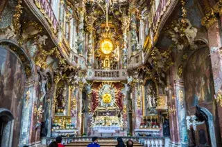 Asamkirche von Innen mit Wandmalereien Asamkirche von Innen mit Wandmalereien