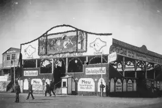 Oktoberfest 1910: Schon seit 1910 gibt es das Teufelsrad, das seitdem zur Belustigung auf der Wiesn beiträgt. Oktoberfest 1910: Schon seit 1910 gibt es das Teufelsrad, das seitdem zur Belustigung auf der Wiesn beiträgt.