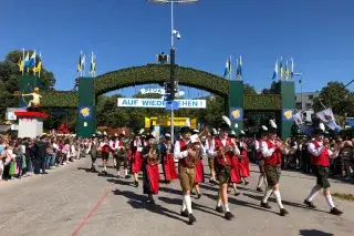 Einzug der Wiesnwirte am 21.9.2019