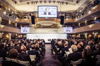 Tag 1: Eröffnung der Siko 2019 mit Verteidigungsministerin Ursula von der Leyen - Blick auf den Saal im Hotel Bayerischer Hof Tag 1: Eröffnung der Siko 2019 mit Verteidigungsministerin Ursula von der Leyen - Blick auf den Saal im Hotel Bayerischer Hof