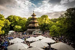 Kocherlball im Englischen Garten