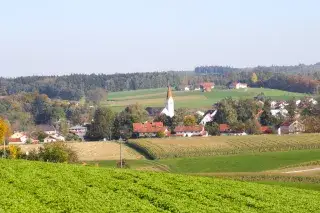 2022-1802-landkreis-erding Dorf im Landkreis Erding