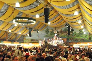 Gute Stimmung in der Fischer Vroni Gute Stimmung in der Fischer Vroni