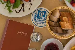 210113_steinheil-essen Riesenschnitzel auf der Karte im Steinheil
