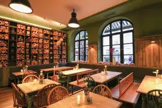 210114_restaurant-kaisergarten_Mde-Marie-LycePlaschka Kaisergarten in Schwabing.