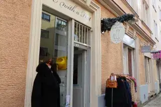 210202_the-second-cat-with-a-hat_Mde-ElenaDangel Der Second Hand Laden Cat with a Hat in der Baaderstraße 53