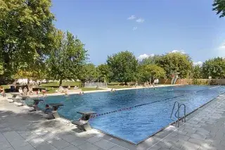 210206_freibad-Dantebad_SWM Schwimmbecken im Freibad Dantebad
