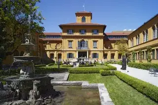Lenbachvilla im toskanischen Stil Lenbachvilla im toskanischen Stil