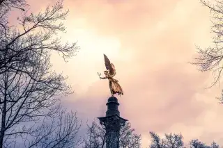 Der Friedensengel in Bogenhausen im Winter