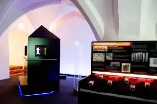 In der Ausstellung der Kaiserburg erlebt ihr Münchner Stadtgeschichte direkt am Ort des Geschehens