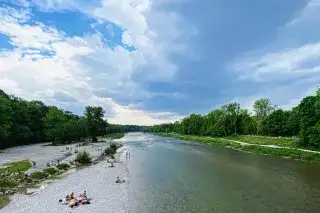 Die Isar bei Thalkirchen. Die Isar bei Thalkirchen.