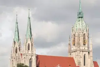 Die Kirche St. Paul in München. 