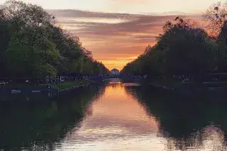 Sonnenuntergang am Schloss Nymphenburg.