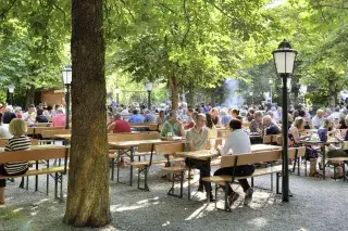 Der Biergarten zum Aumeister im Englischen Garten.