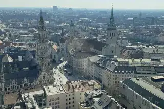 Ausblick von der Frauenkirche auf den Marienplatz