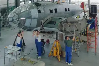 20210624_Flugwerft_Schleißheim_ES In der "Gläsernen Werkstatt" (Restaurierungswerkstatt) könnt ihr sehen, wie Flugzeuge Instand gesetzt werden
