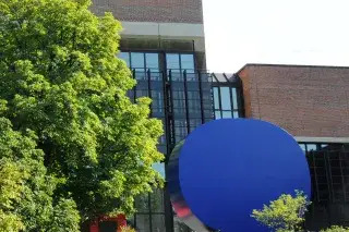 20210625_Archiv_Geiger_ES Das "Gerundete Blau" vor dem Gasteig