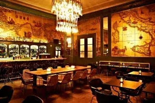 Die Goldene Bar von innen Die Goldene Bar von innen