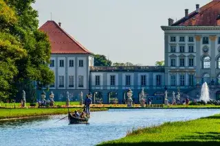 Gondenfahrt im Nymphenburger Kanal