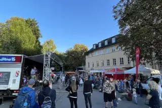 Das Isarinselfest in München. 