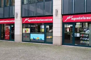 Das Jugendinformationszentrum von außen