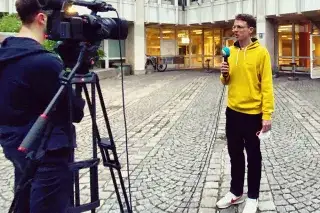 Stefan Gebauer, Lehrer am Städtischen Abendgymnasium, beim Interview Stefan Gebauer, Lehrer am Städtischen Abendgymnasium, beim Interview
