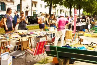 Bücherflohmarkt "Lisar" an der Isar