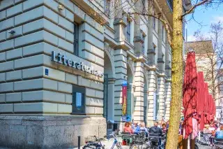 Literaturhaus von außen Literaturhaus von außen