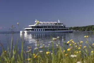 Ein Dampfer auf dem Starnberger See Ein Dampfer auf dem Starnberger See