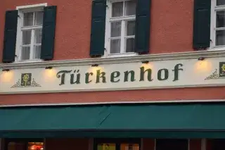 Der Türkenhof in der Türkenstraße von außen