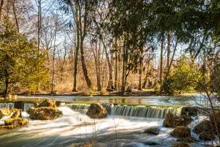 Wasserfälle im Englischen Garten