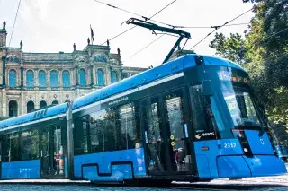 Tram 19 und Maximilianeum