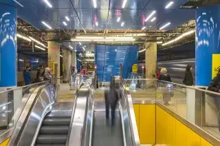 Umsteigebereich im U-Bahnhof Sendlinger Tor Umsteigebereich im U-Bahnhof Sendlinger Tor