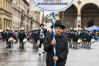 Trachten- und Schützenzug 2022