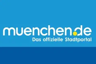 muenchen.de Schriftzug weiß Der muenchen.de Schriftzug in weiß auf blauem Untergrund