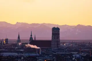 Sonnenaufgang am Olympiaberg.