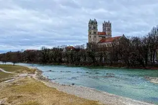 Wolken über St. Maximilian