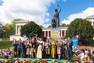 Platzkozert der Wiesnwirte 2023 Platzkozert der Wiesnwirte 2023