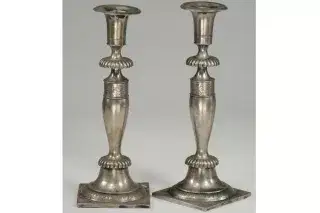 Restituiertes Leuchterpaar von Olga Maier Restituiertes Leuchterpaar von Olga Maier