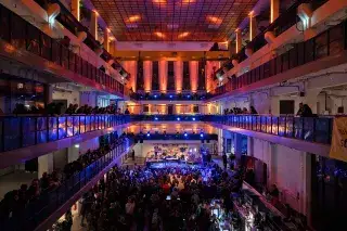 Isarflux in der Halle E Isarflux: Panoramabild der Halle E im Gasteig
