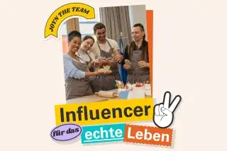 Auszubildende in der Pädagogik in München mit dem Schriftzug Influencer für das echte Leben